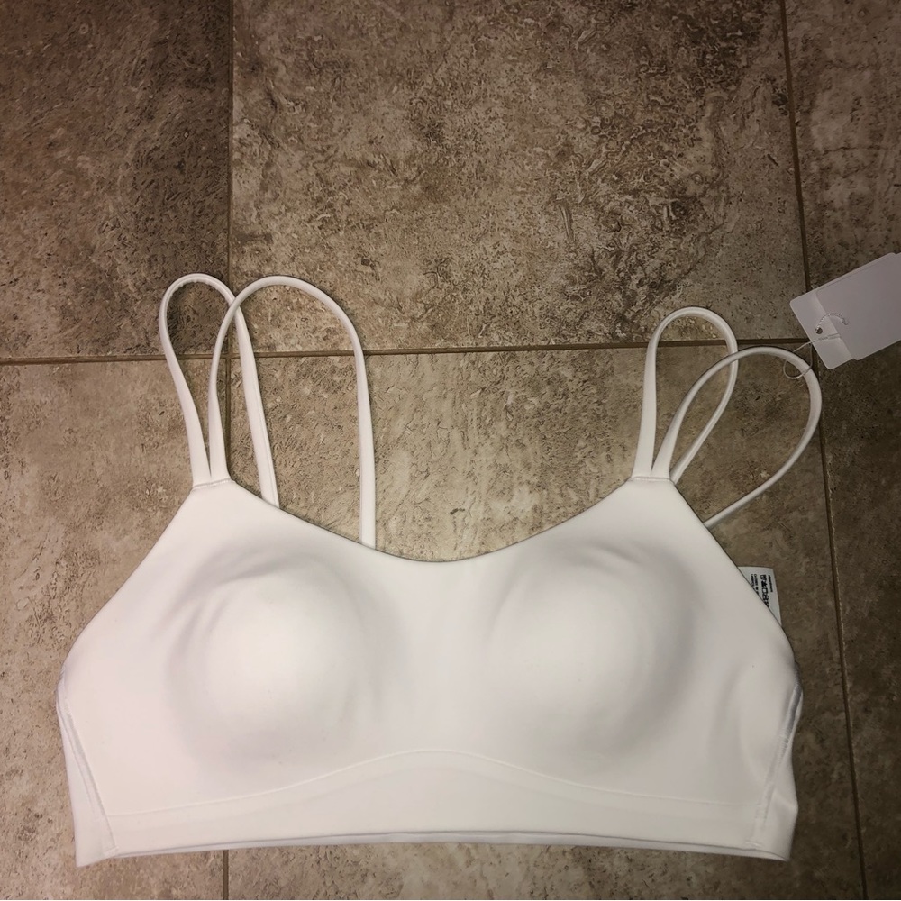 Lululemon bra - Picture 5 of 6